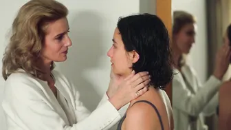 Leonor Vasconcelos, Carolina Amaral, etc - Bad Living (Mal Viver) (2023)