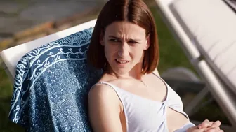 Leonor Vasconcelos, Carolina Amaral, etc - Bad Living (Mal Viver) (2023)