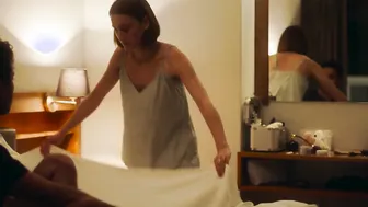 Leonor Vasconcelos, Carolina Amaral, etc - Bad Living (Mal Viver) (2023)