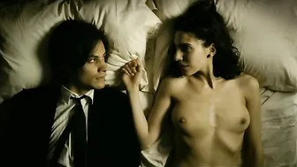 Mariana Anghileri, Analia Couceyro, Ana Celentano - El Pasado (2007)