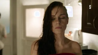 Arina Postnikova, Pelageya Nevzorova, Olga Medynich - Voyna semey s02e17-19 (2021)