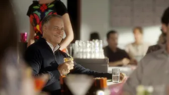 Sarah Jessica Parker, Sarita Choudhury, etc - And Just Like That… s03e02 (2025)