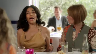 Sarah Jessica Parker, Sarita Choudhury, etc - And Just Like That… s03e02 (2025)