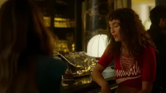 Sarah Jessica Parker, Sarita Choudhury, etc - And Just Like That… s03e02 (2025)