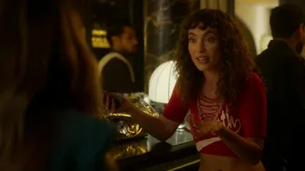 Sarah Jessica Parker, Sarita Choudhury, etc - And Just Like That… s03e02 (2025)