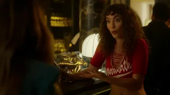 Sarah Jessica Parker, Sarita Choudhury, etc - And Just Like That… s03e02 (2025)