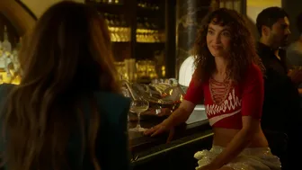 Sarah Jessica Parker, Sarita Choudhury, etc - And Just Like That… s03e02 (2025)