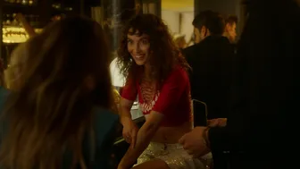 Sarah Jessica Parker, Sarita Choudhury, etc - And Just Like That… s03e02 (2025)