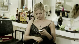 Hilde Dalik, Michaela Wolf (Wendy Night) - Die Lottosieger s02e09-10 (2010)