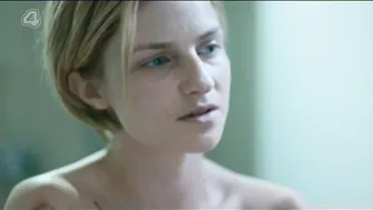 Charlotte Spencer, Faye Marsay – Glue s01e05-07 (2014)
