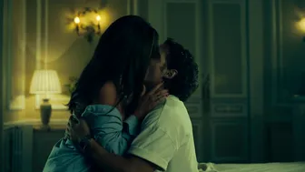 Susana Abaitua, Amparo Piñero Guirao - The Farads (Los Farad) s01 (2023)