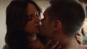 Ninalotte Roose, Hanna Mensink,Ferre van den Broeck, Eben Yehemdi, Lauren De Bie, Jente D'Hose - 2DEZIT s03e01 (2024)