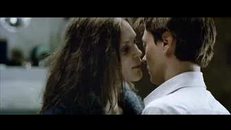 Julia Schacht - Naboer (2005)