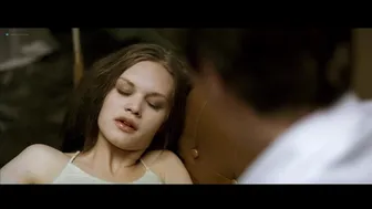 Julia Schacht - Naboer (2005)