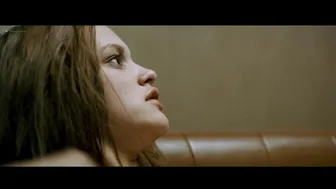 Julia Schacht - Naboer (2005)