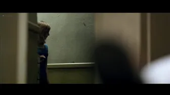 Julia Schacht - Naboer (2005)