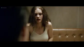 Julia Schacht - Naboer (2005)