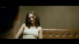 Julia Schacht - Naboer (2005)