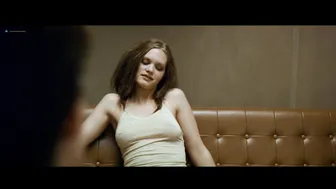 Julia Schacht - Naboer (2005)