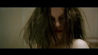 Julia Schacht - Naboer (2005)