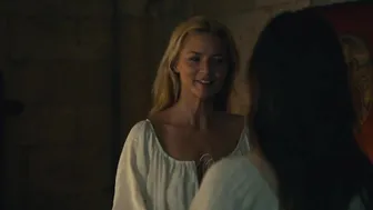 Virginie Efira, Daphne Patakia, Guilaine Londez, Louise Chevillotte, Alexia Chardard - Benedetta (2021)