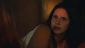 Virginie Efira, Daphne Patakia, Guilaine Londez, Louise Chevillotte, Alexia Chardard - Benedetta (2021)