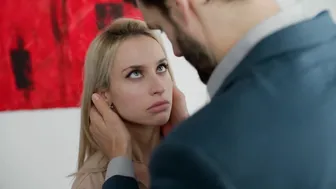 Mariya Shumakova, Lyubov Tikhomirova, Nino Ninidze, Sofya Shidlovskaya, Alyona Savastova - Teoriya bolshikh deneg s01e01-07 (2023)