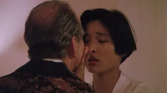 Greta Scacchi, Joan Chen - Turtle Beach (1992)