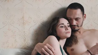 Darya Plakhtiy (Daria Plakhtii) - Falling (2017)