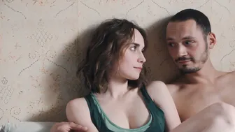 Darya Plakhtiy (Daria Plakhtii) - Falling (2017)