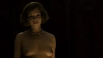 Sarka Petruzelova - I Served the King of England (2006)