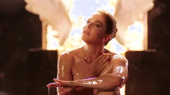 Claudia Gerini, Valentina Belle - Dolceroma (2019)