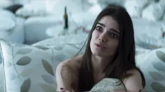 Liza Moryak, Vladlena Kulikovskaya, Marina Dmitriyeva, Kristina Malay, etc - Zhizn po vyzovu s01e01-02 (2022)