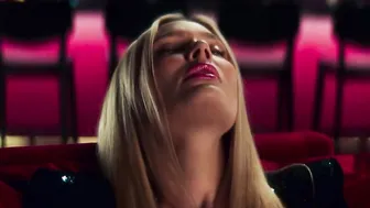 Evgeniya Yarushnikova, Natalya Rudova, etc - Zhizn po vyzovu s01e09 (2022)