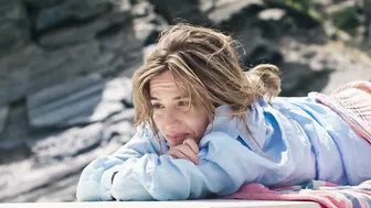 Marina Salas - This too shall pass (También Esto Pasará) (2025)