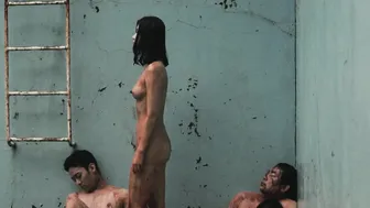 Hwang Geum-hee, Lee Joo-hee - Couple In The Forest (2017)