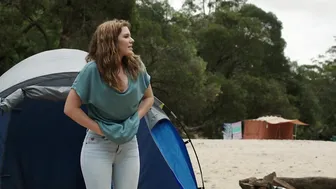 Maya Stange, Cherry Pearce, Harriet Dyer, Mitzi Ruhlmann - Killing Ground (2016)