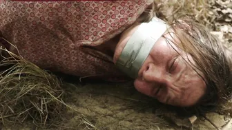 Maya Stange, Cherry Pearce, Harriet Dyer, Mitzi Ruhlmann - Killing Ground (2016)