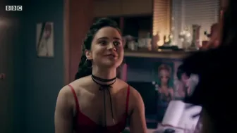 Synnove Karlsen, Imogen King, Lyndsey Craig - Clique (2017 - 2018)