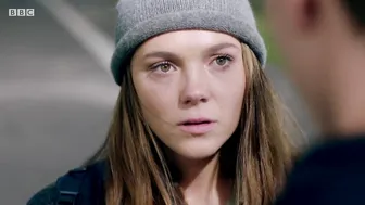 Synnove Karlsen, Imogen King, Lyndsey Craig - Clique (2017 - 2018)