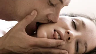 Anais Demoustier – Elles (2012)