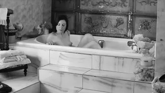 Louise Chevillotte, Souheila Yacoub - The Salt of Tears (Le sel des larmes) (2020)