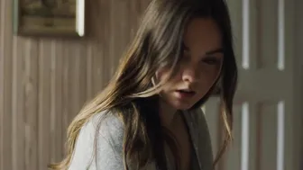 Liana Liberato - The Beach House (2019)