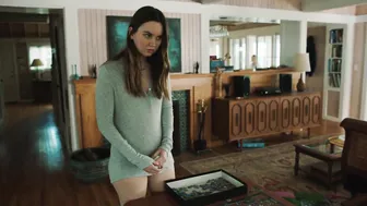 Liana Liberato - The Beach House (2019)