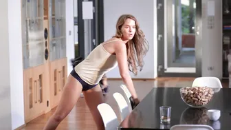 Kristina Svarinska - Teroristka (2019)