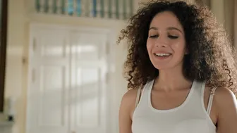 Eva Indenbaum, Alina Rachkovskaya, Anna Bogomolova - Struny s01e03-04 (2021)