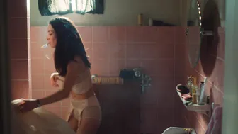 Charlotte Le Bon - Niki (2024)