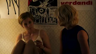 Maja Rung, Anna Astrom, Mikaela Knapp - Systrar 1968 s01e03 (2018)