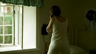 Maja Rung, Anna Astrom, Mikaela Knapp - Systrar 1968 s01e02 (2018)