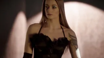 Izabela Chojnacka, Daria Chojnacka, Aleksandra Nowicka, Monika Ambroziak, etc - Petla s01e03-04 (2020)